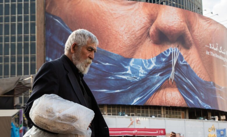 Iran War Live Updates: U.S. Awaits Tehran’s Response to Peace Proposal